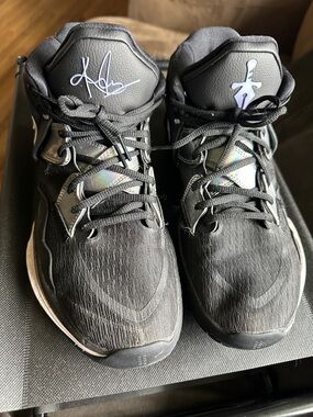 Nike Kyrie infinity shoes with Iridescent Accents